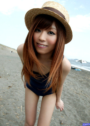 Japanese Amateur Yuna Amamiya Tight Skinny