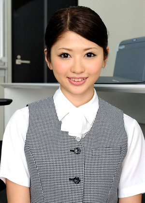 Japanese Hitomi Nose Playing Brazers Handjob