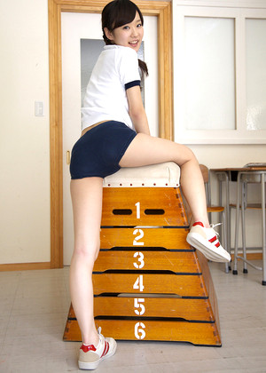 Japanese Kana Yuuki Leg Shemale Orgy jpg 5