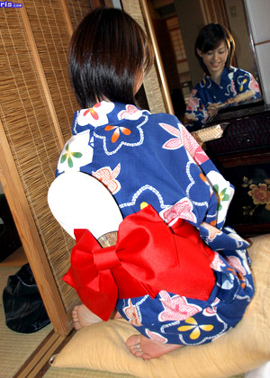 Japanese Kimono Mizuho Poolsi Sur 2folie jpg 1