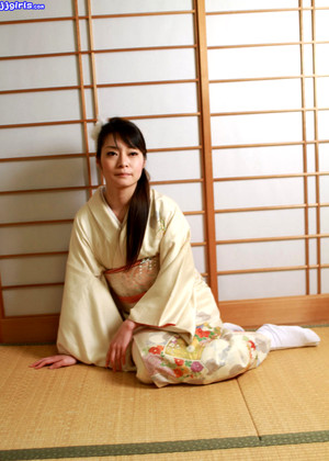 Japanese Mayumi Takeuchi Perky Bbw Pic jpg 9
