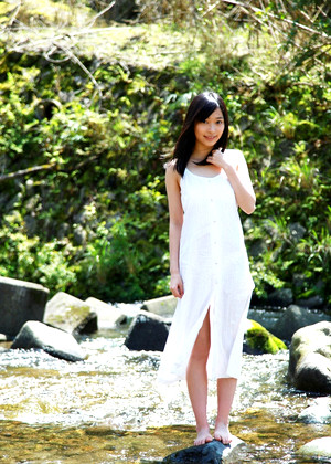 Japanese Rino Sashihara Shows Model Girlbugil
