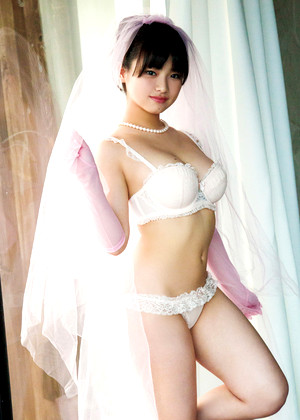 Japanese Saya Kataoka Has Model Transparan