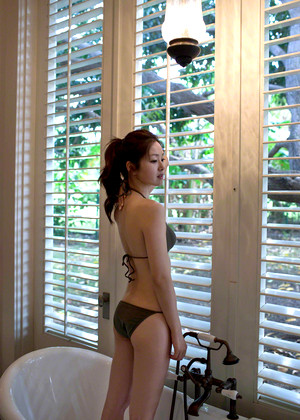 Japanese Yuko Fueki Sexys Hot Video jpg 12