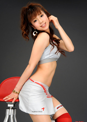 Japanese Yuko Momokawa Group Mature Porn jpg 3