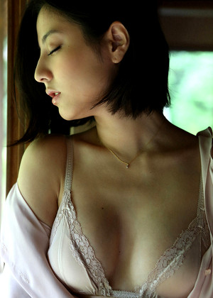 Japanese Yumi Sugimoto Bondagettes Mp4 Video2005 jpg 1