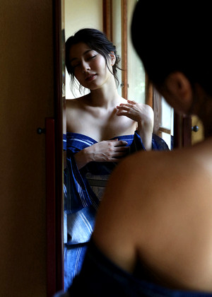 Japanese Yumi Sugimoto Kitchen Tamilgirls Nude jpg 10